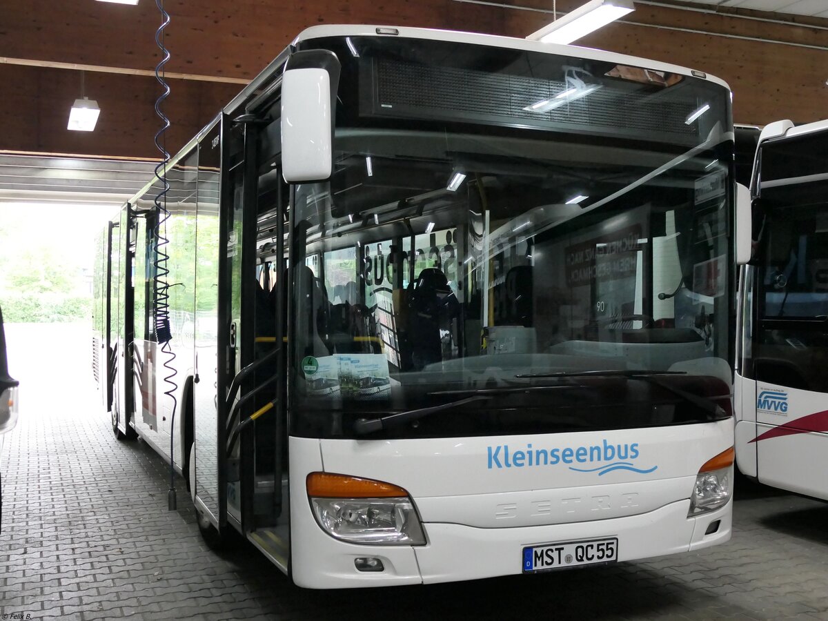 Setra 415 NF von Becker-Strelitz Reisen aus Deutschland in Neustrelitz.