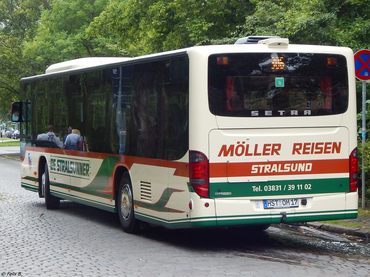 Setra 415 NF von De Stralsunner aus Deutschland in Stralsund. 