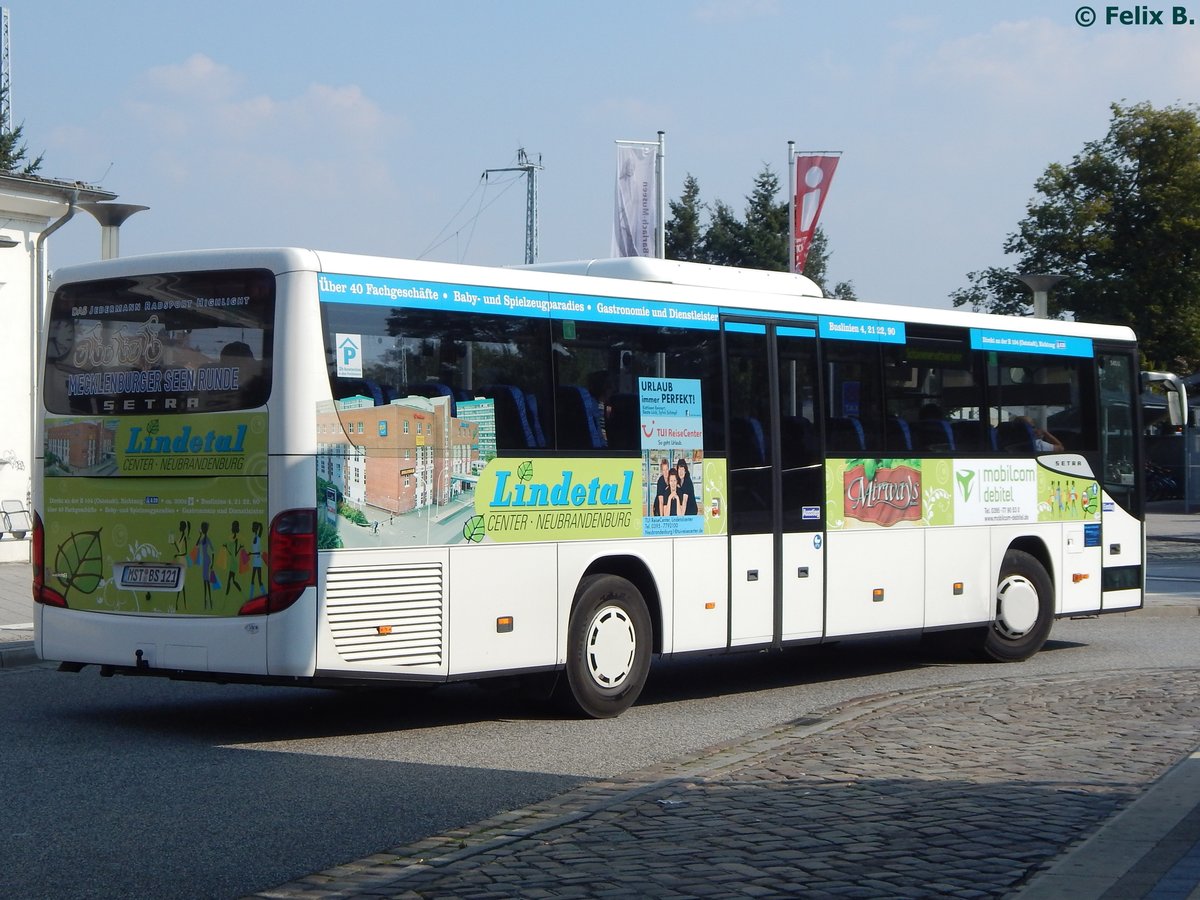 Setra 415 UL von Becker-Strelitz Reisen aus Deutschland in Güstrow.