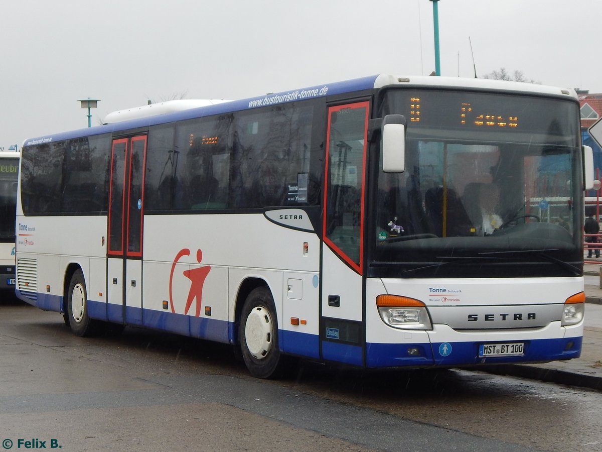 Setra 415 UL von Tonne aus Deutschland in Neubrandenburg.