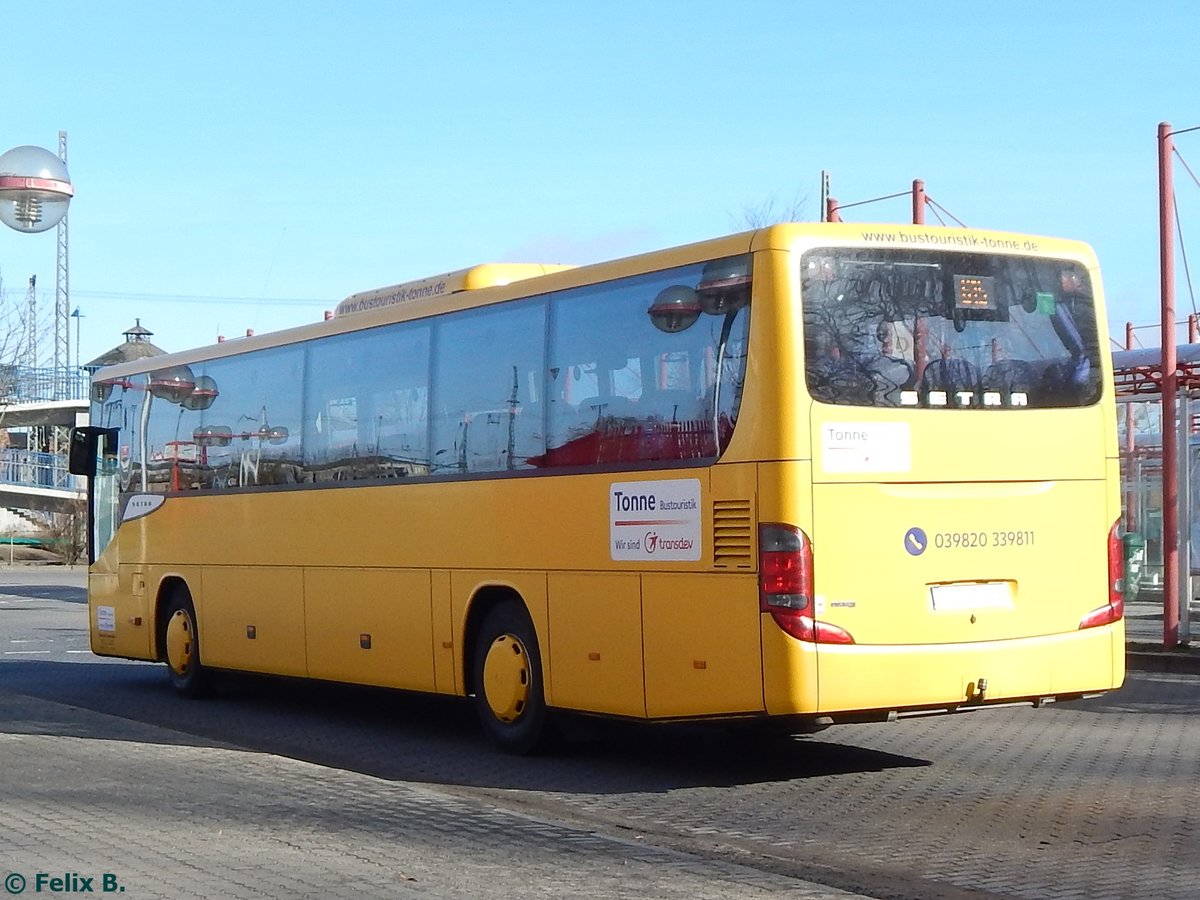 Setra 415 UL von Tonne aus Deutschland in Neubrandenburg.