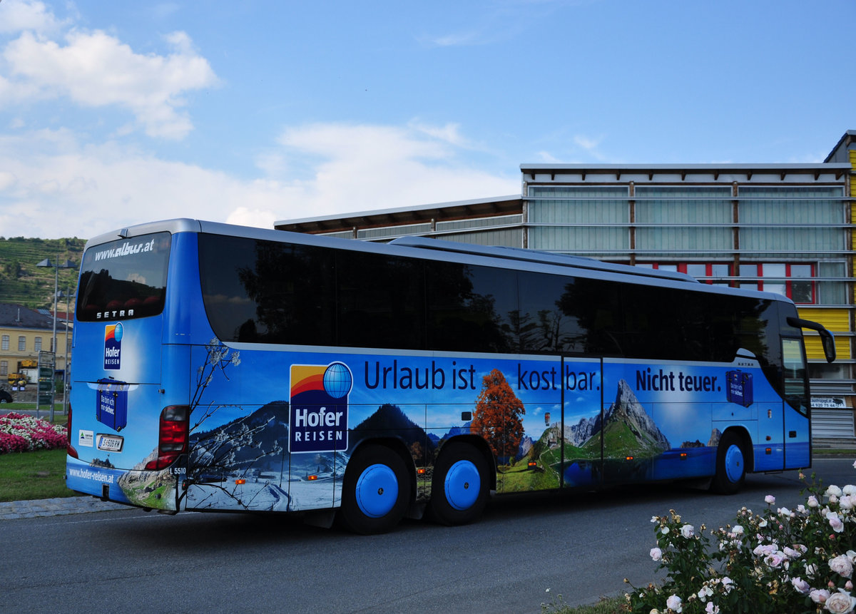 Setra 416 GT-HD von ALBUS Reisen aus sterreich in Krems gesehen.