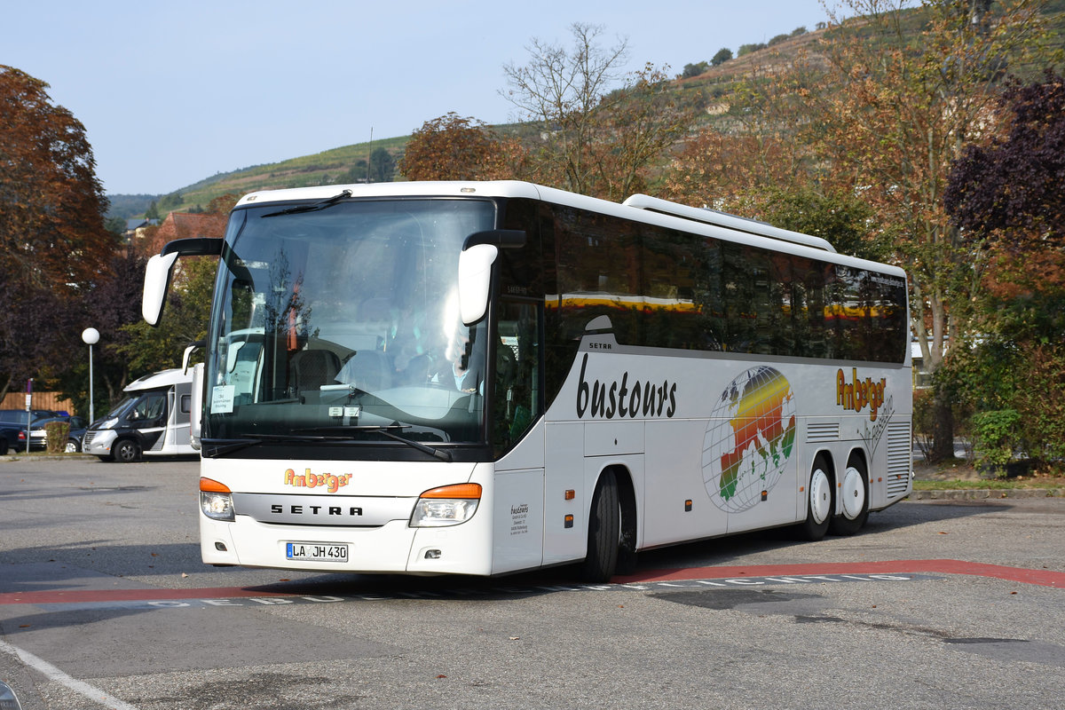 Setra 416 GT-HD von Amberger Bustours aus der BRD in Krems.