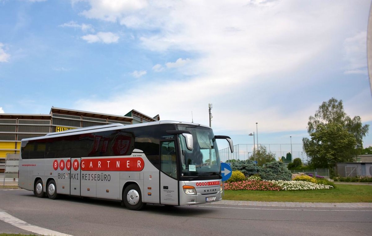 Setra 416 GT-HD von Baumgartner Reisen aus sterreich im Mai 2018 in Krems.