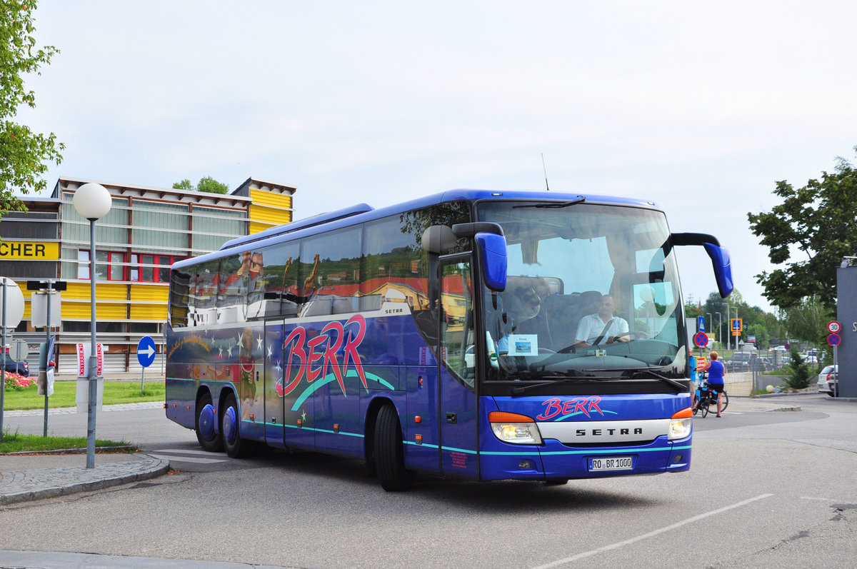 Setra 416 GT-HD von Berr Reisen aus der BRD in Krems gesehen.