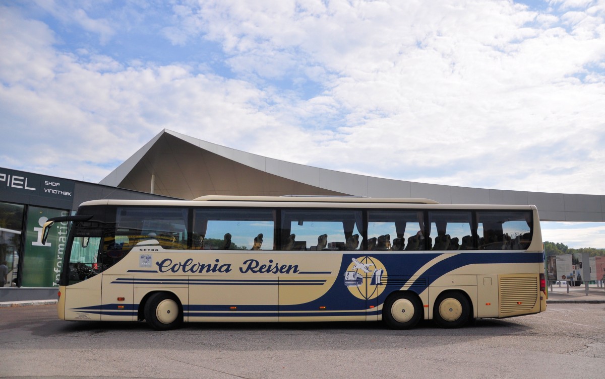 Setra 416 GT-HD von Colonia Reisen aus der BRD am 20.9.2014 in Krems.