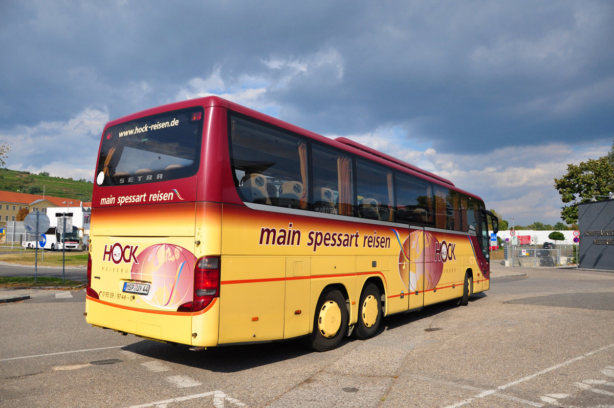 Setra 416 GT-HD von Hock Reisen aus der BRD in Krems.