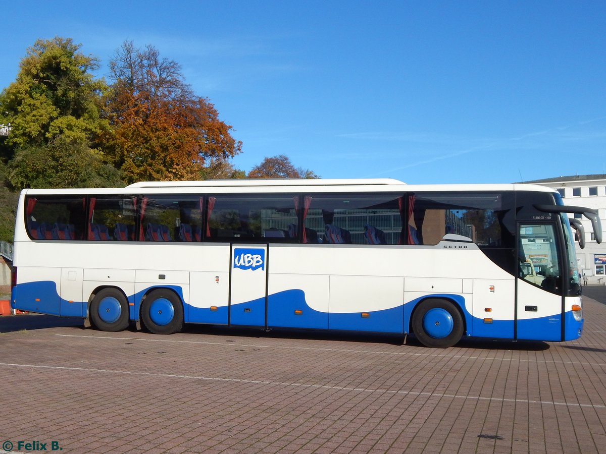 Setra 416 GT-HD von der Usedomer Bäderbahn im Stadthafen Sassnitz.