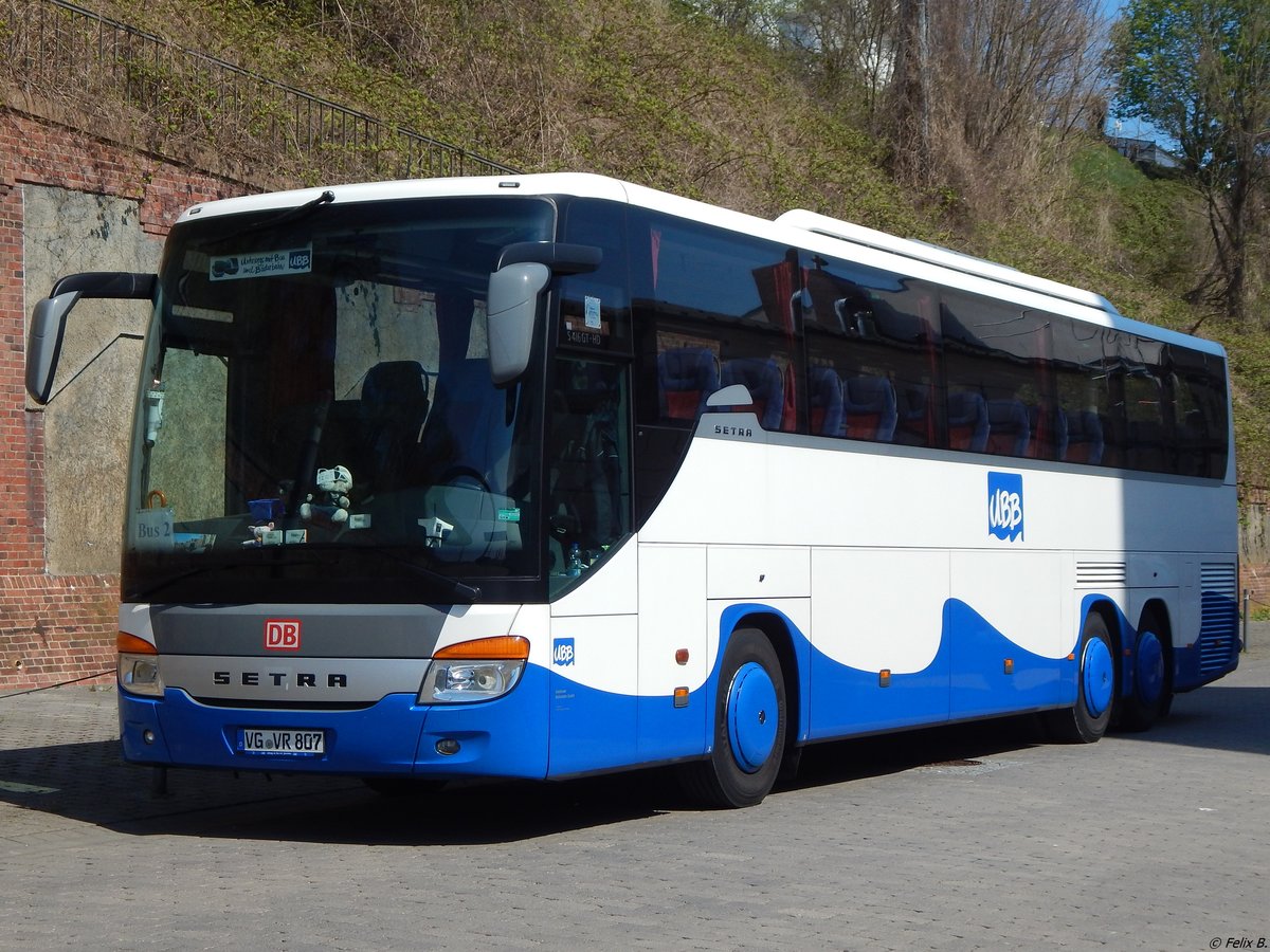 Setra 416 GT-HD von der Usedomer Bäderbahn im Stadthafen Sassnitz.