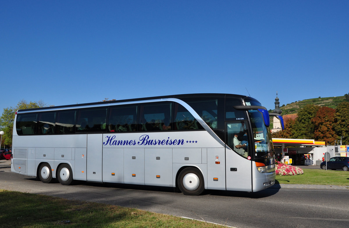 Setra 416 HDH von Hannes Busreisen aus Wien in Krems gesehen.