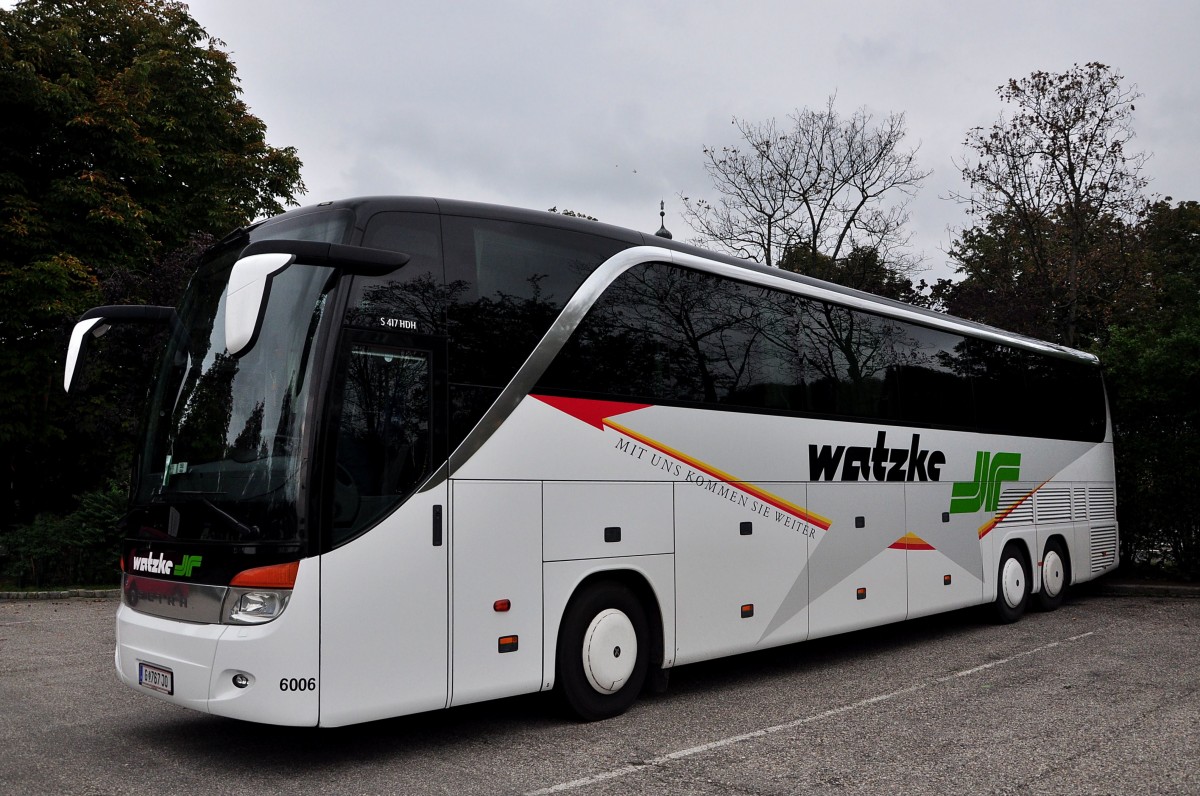 Setra 417 HDH von Watzke Reisen aus sterreich am 3.Okt.2014 in Krems.