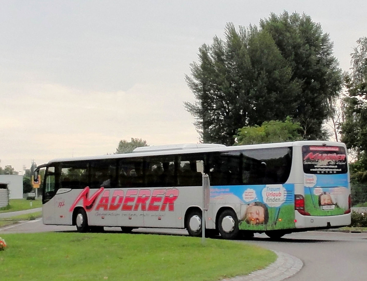 Setra 419 UL von Naderer Reisen aus sterreich in Krems gesehen.