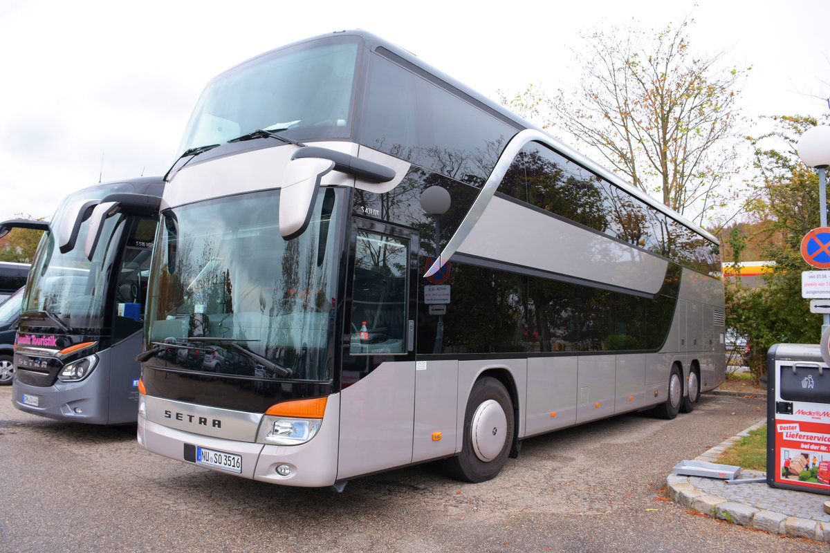 Setra 431 DT aus der BRD in Krems.