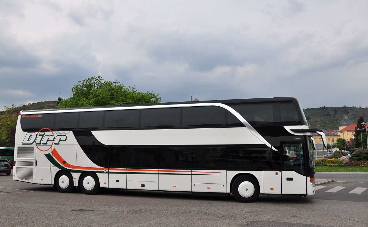 Setra 431 DT von DIRR Reisen aus der BRD am 30.4.2015 in Krems.