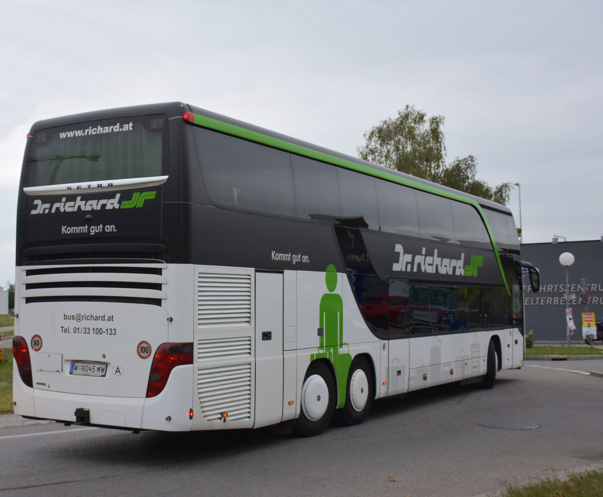 Setra 431 DT von Dr. Richard Reisen aus Wien 2017 in Krems.