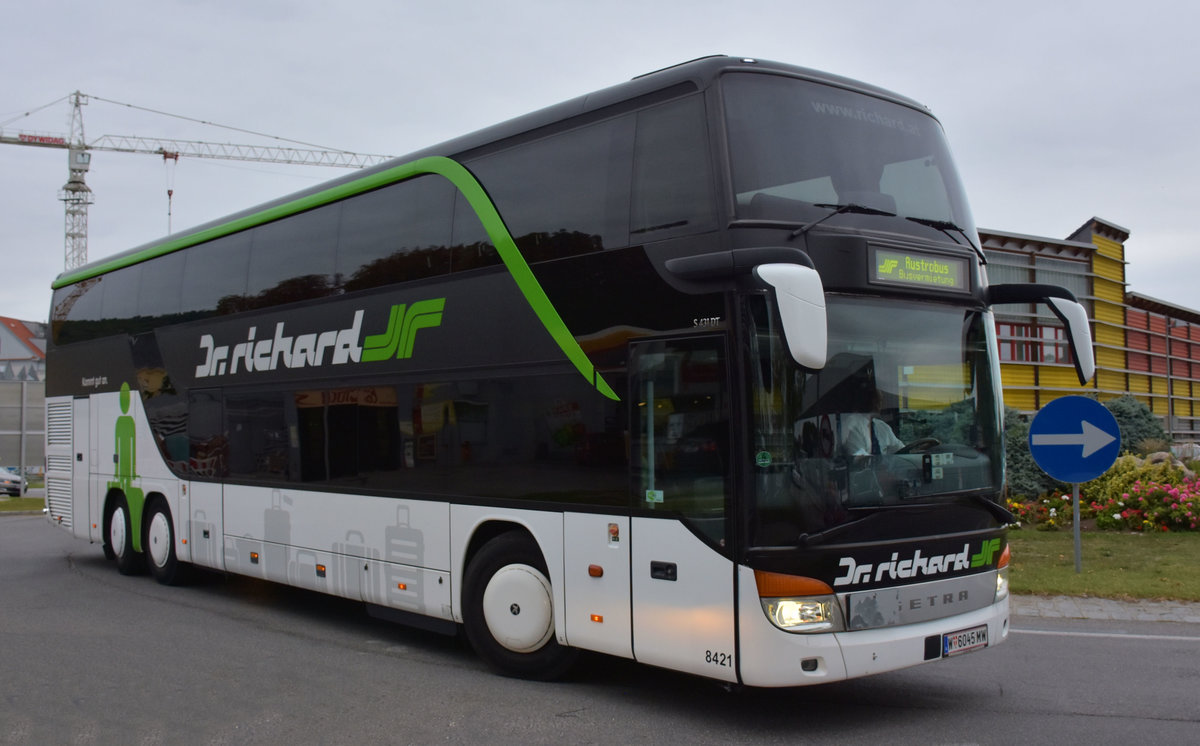 Setra 431 DT von Dr. Richard Reisen aus Wien 2017 in Krems.