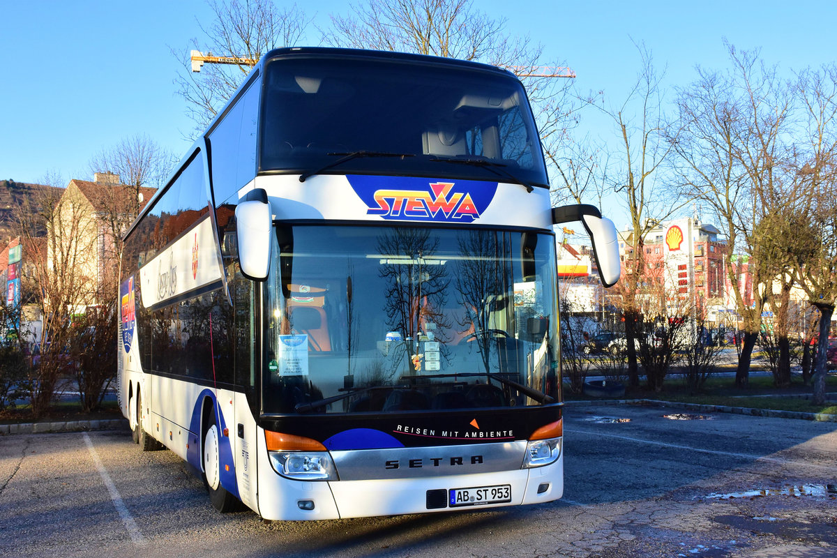 Setra 431 DT von STEWA Reisen aus der BRD in Krems.