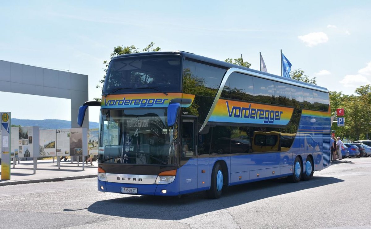 Setra 431 DT von Vorderegger Reisen aus sterreich 06/2017 in Krems.