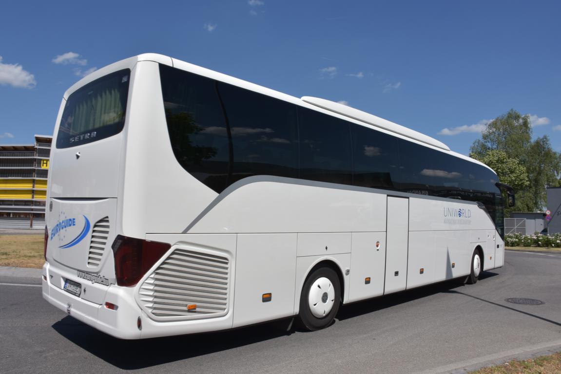 Setra 515 HD von Blaguss Agora aus Ungarn 06/2017 in Krems.