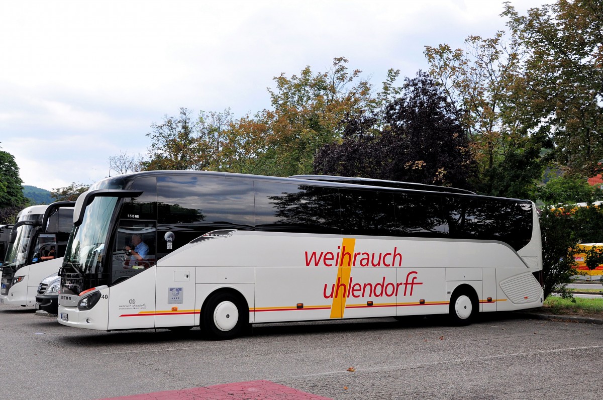 Setra 516 HD von Weihrauch Uhlendorft aus der BRD in Krems gesehen.