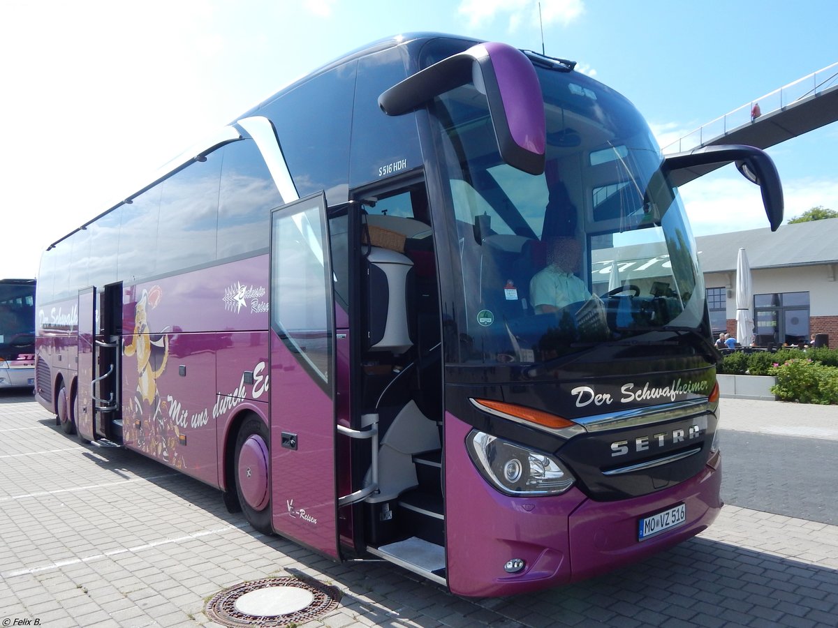 Setra 516 HDH von VZ-Reisen aus Deutschland im Stadthafen Sassnitz.