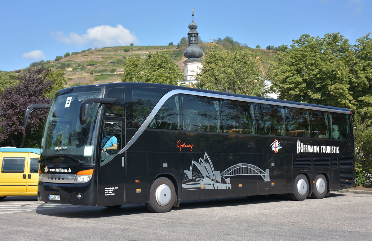 Setra 517 HD  Sydney  von Hffmann Reisen aus der BRD 2017 in Krems.