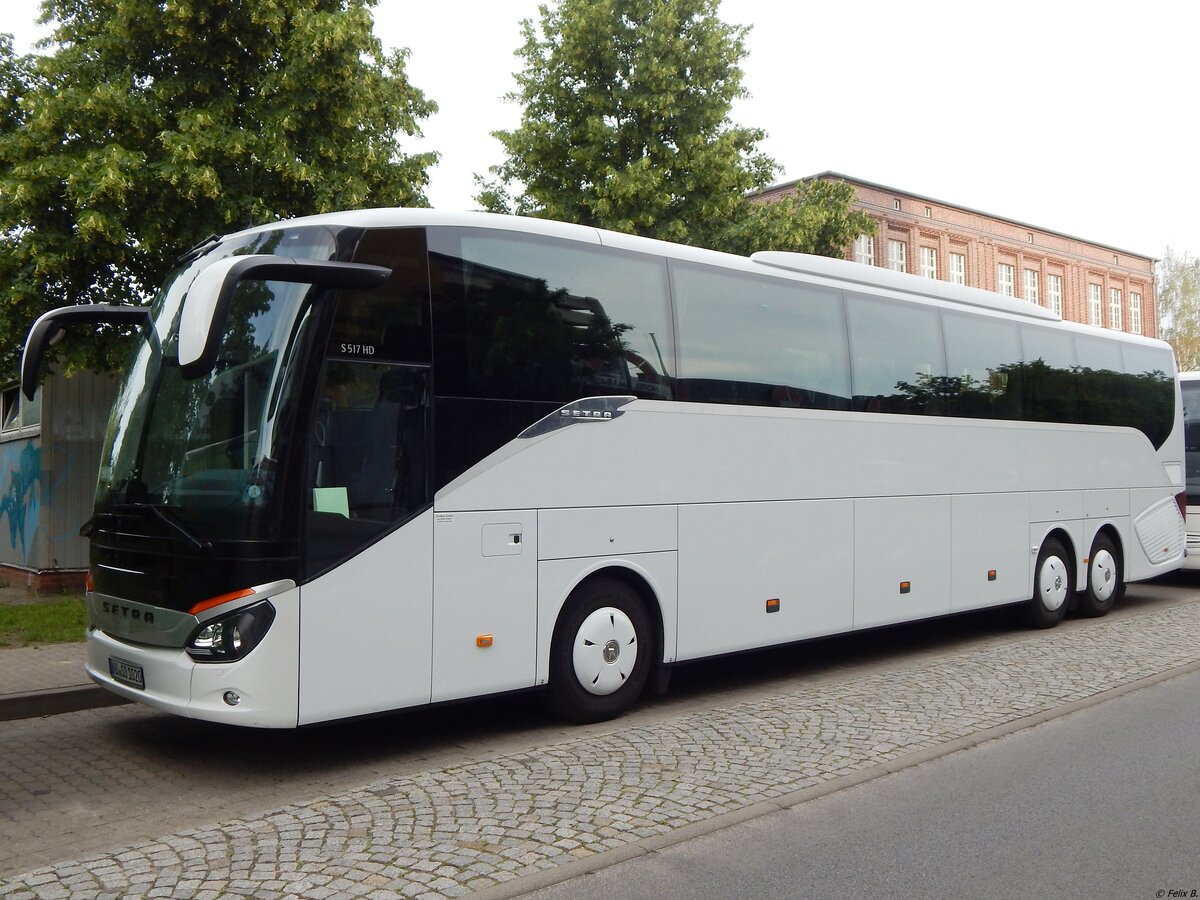 Setra 517 HD Vorführwagen aus Deutschland in Neubrandenburg.