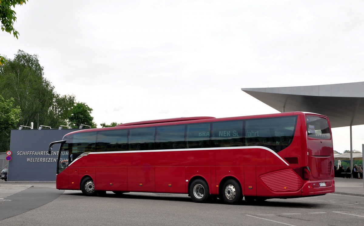 Setra 519 HD aus der BRD in Krems gesehen.