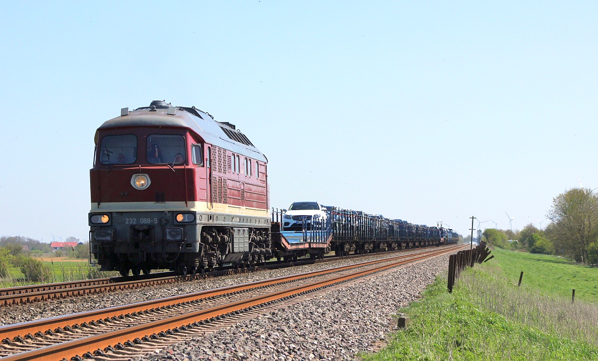 SLRS i.E fr RDC 232 088-5 lautstark auf dem Weg nach Westerland, Wiedingharder Neuer Koog 05.05.18