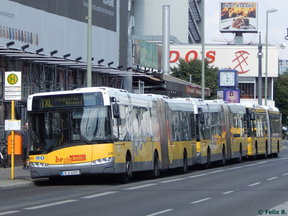 Solaris Urbino 18 der BVG in Berlin.