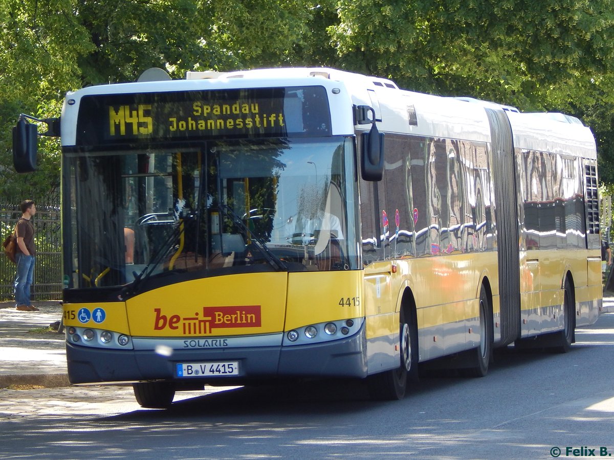 Solaris Urbino 18 der BVG in Berlin.