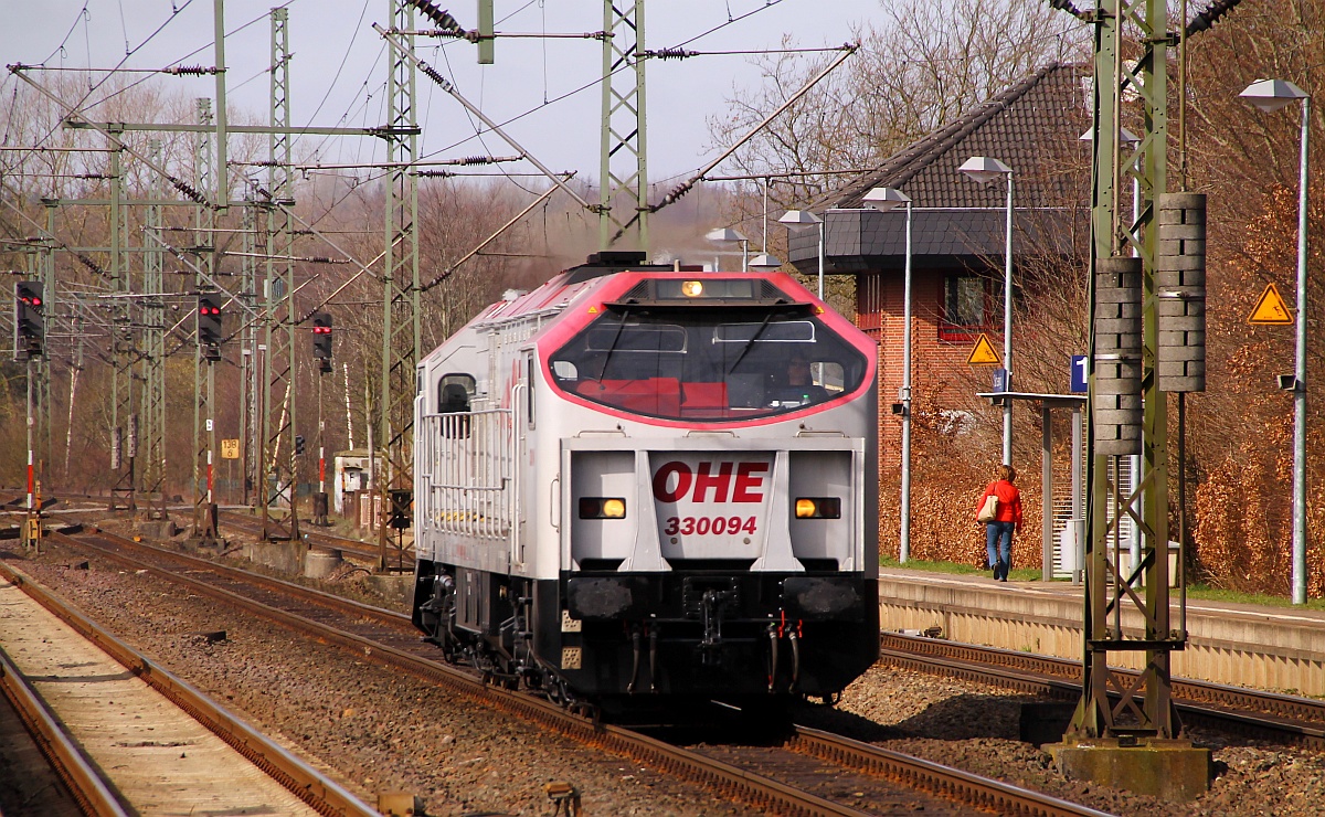 Solo-Tiger auf dem Weg nach Neumünster...250 001-5 brummt durch Schleswig. 14.03.2014