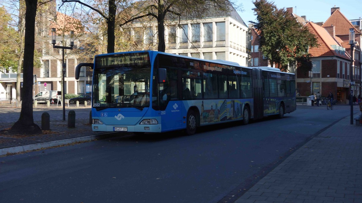 Stadtbus von Mnster auf seiner Tour im Oktober 2015