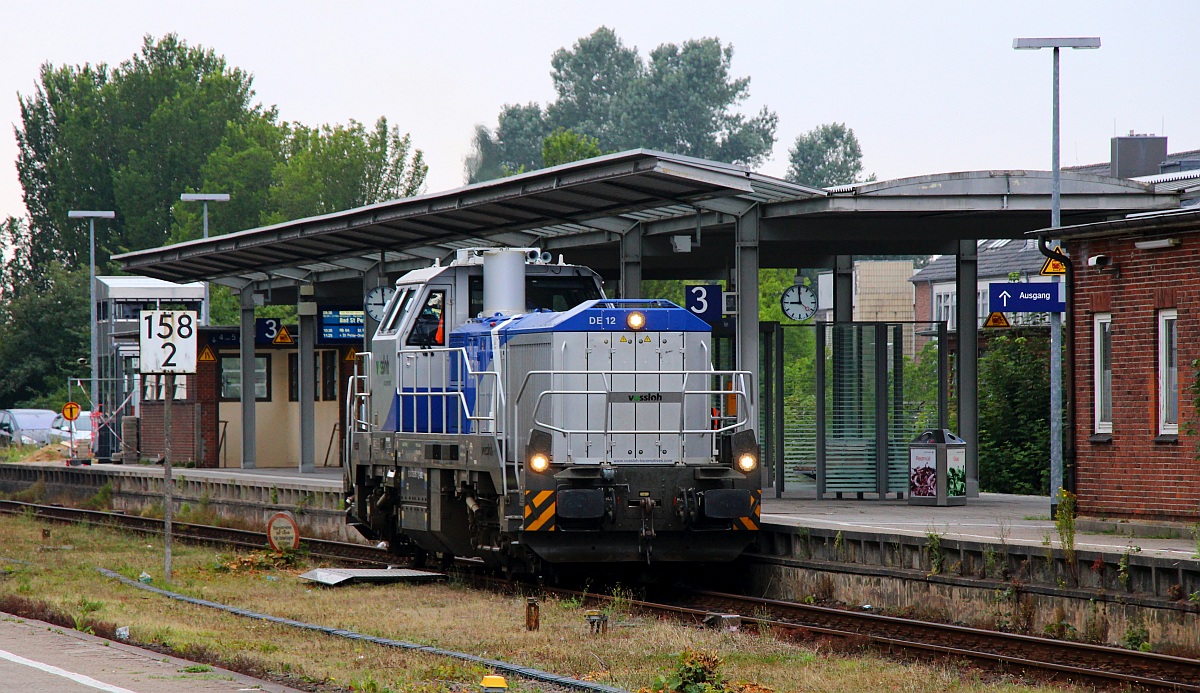 Statt der 251 007 kam die NXRL 4125 005-3 nach Husum gefahren um den Leerzug des Schülersonderzuges abzuholen. Husum 19.08.2022