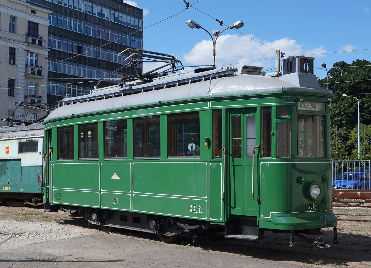 STRASSENBAHNBETRIEBE IN POLEN
Historische Strassenbahnen LODZ
Der historische Triebwagen 48 vor dem Trammuseum Lodz aufgenommen am 20. August 2014.  
Foto: Walter Ruetsch