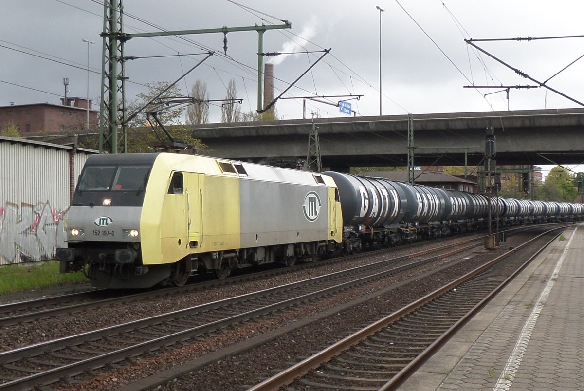 Sdlicher Durchfahrt von ITL 152 197 in Hamburg Harburg am 28 April 2016.