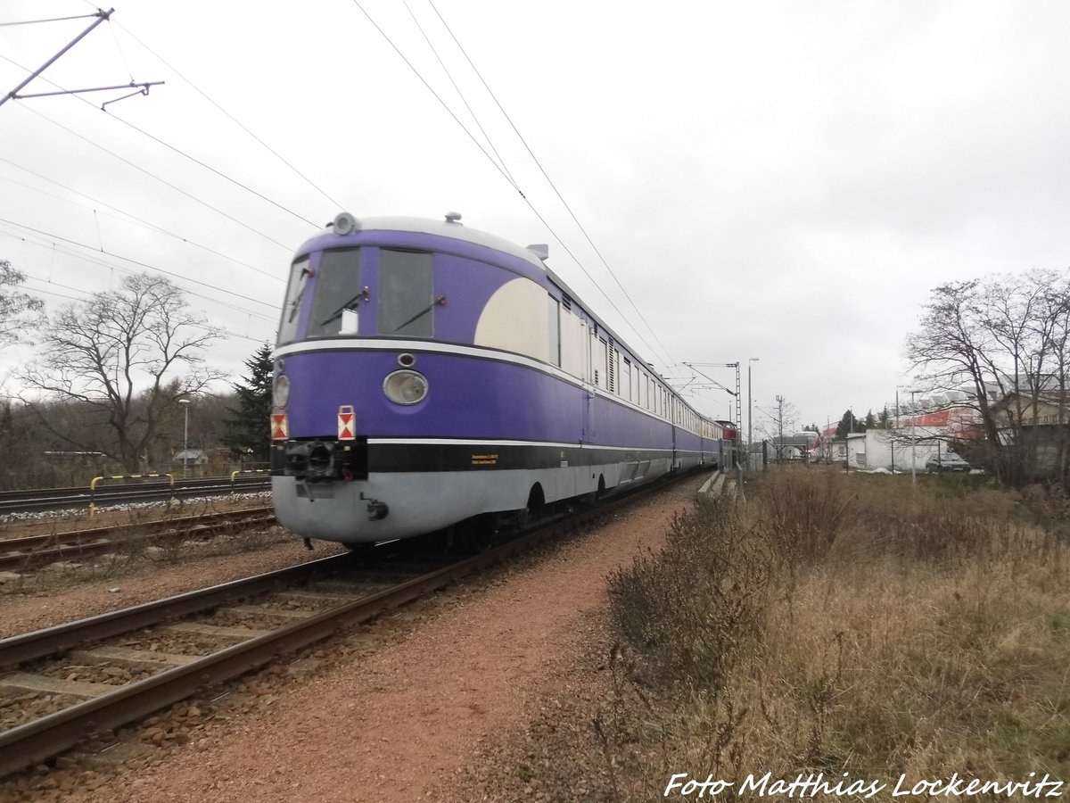 SVT 137 234 auf dem Anschlussgleis ins SFW Delitzsch am 20.3.16