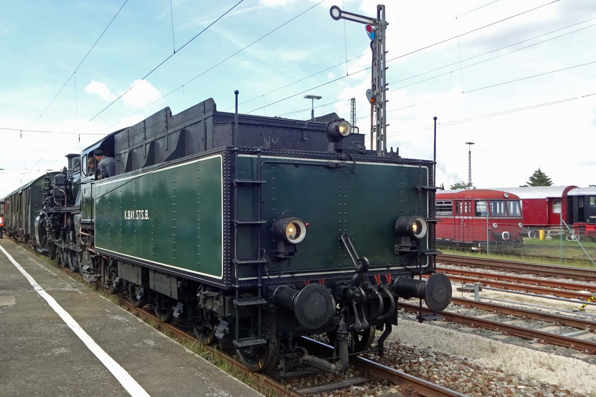 Tender vorn steht 3673 mit ein Sonderzug in Nördlintgen am 1 Juni 2019. 