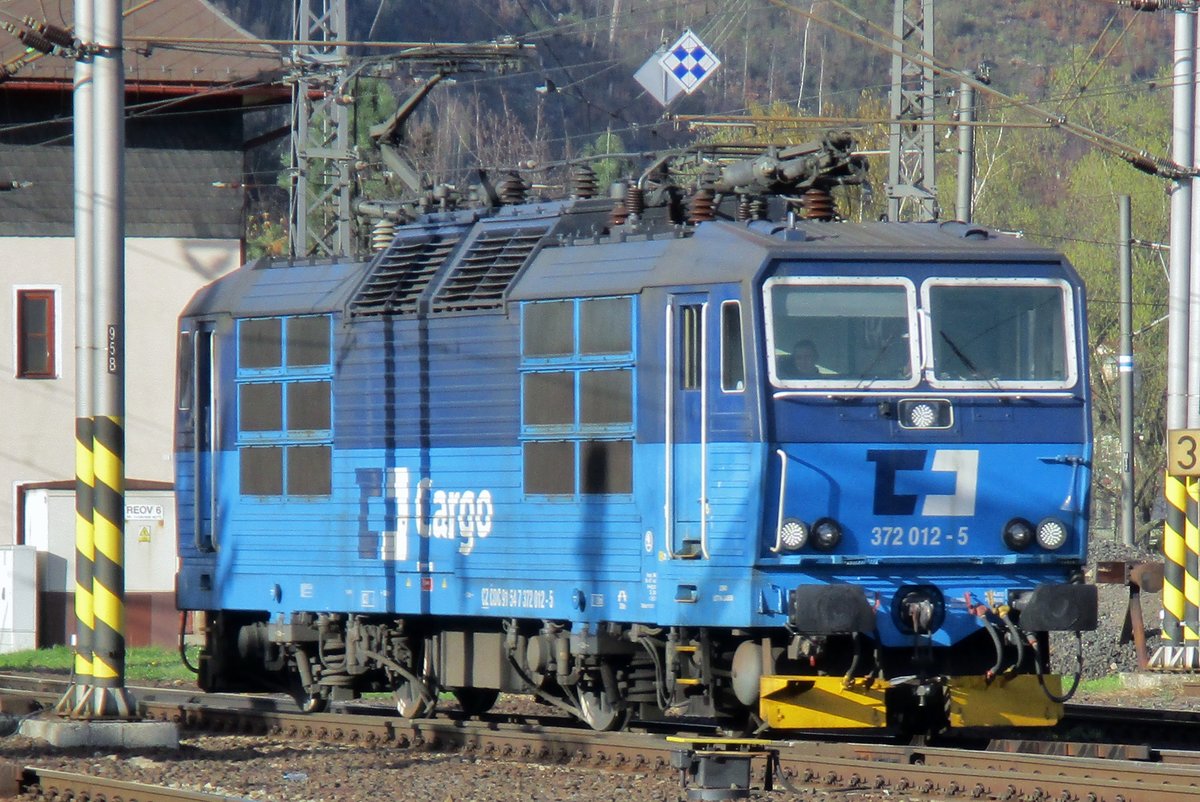 Tfzf für 372 012 durch Decin hl.n. am 6 April 2017.