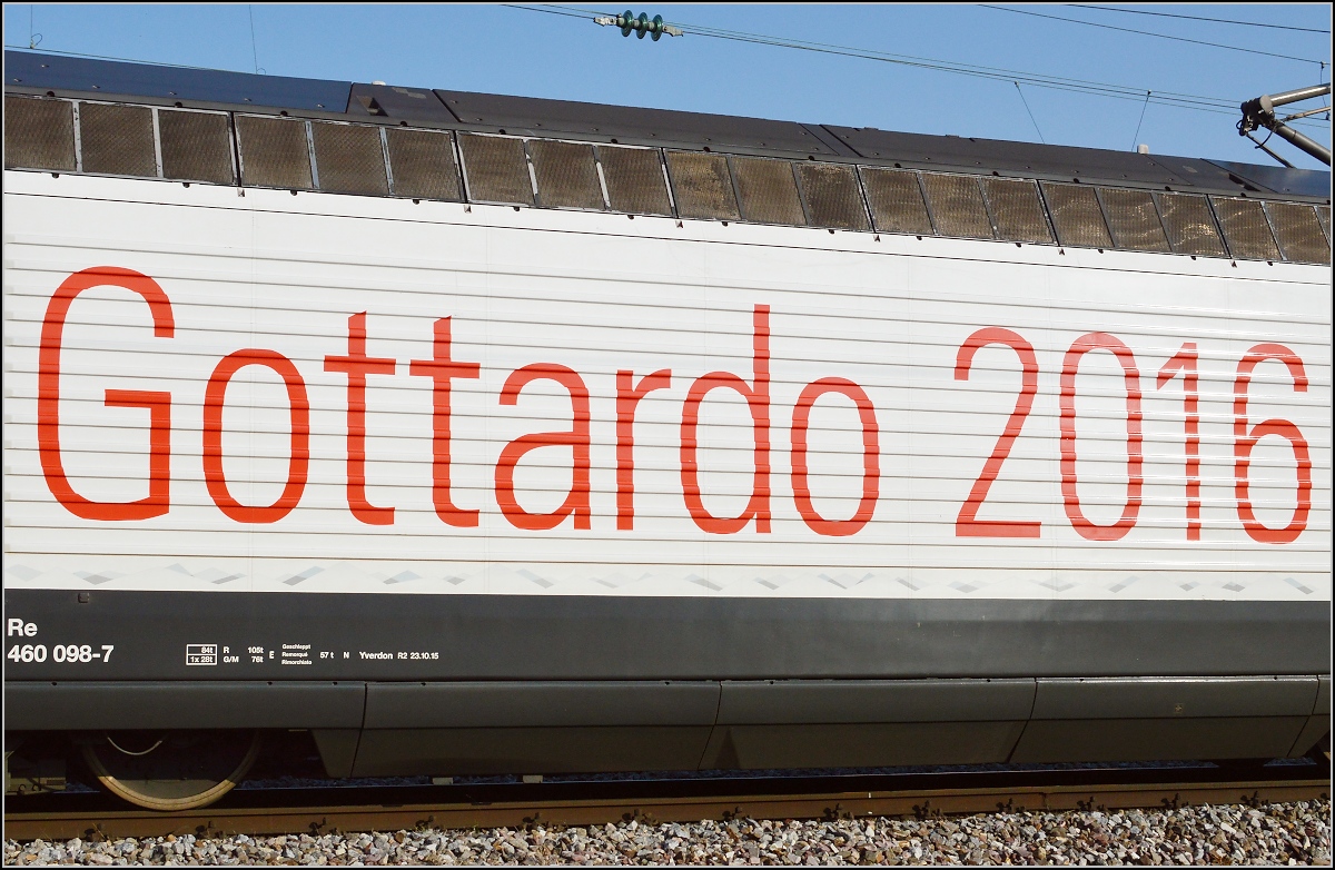 Thema des Jahres 2016. Gottardo 2016 auf der Re 460 098-7 und das im  Ausland ...
Konstanz, März 2016.