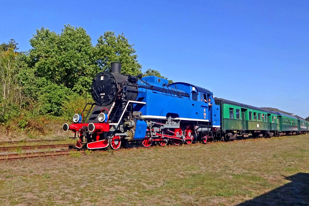 TKt 48-87 der CFV3V verlast am 21 September 2019 mit ein Dampfpendelzug Treignes.