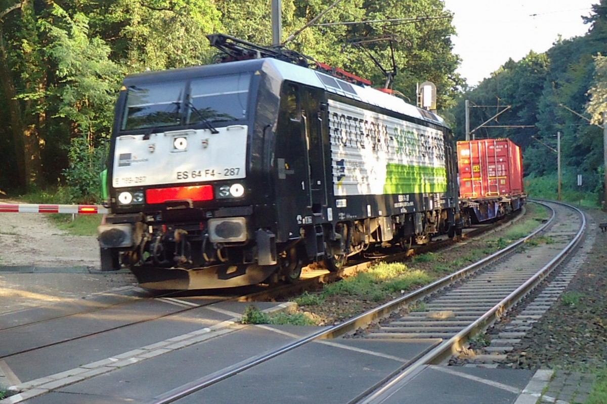 TX Log 189 287 durchfahrt Venlo Bovenste Molen am 29 Augustus 2015.