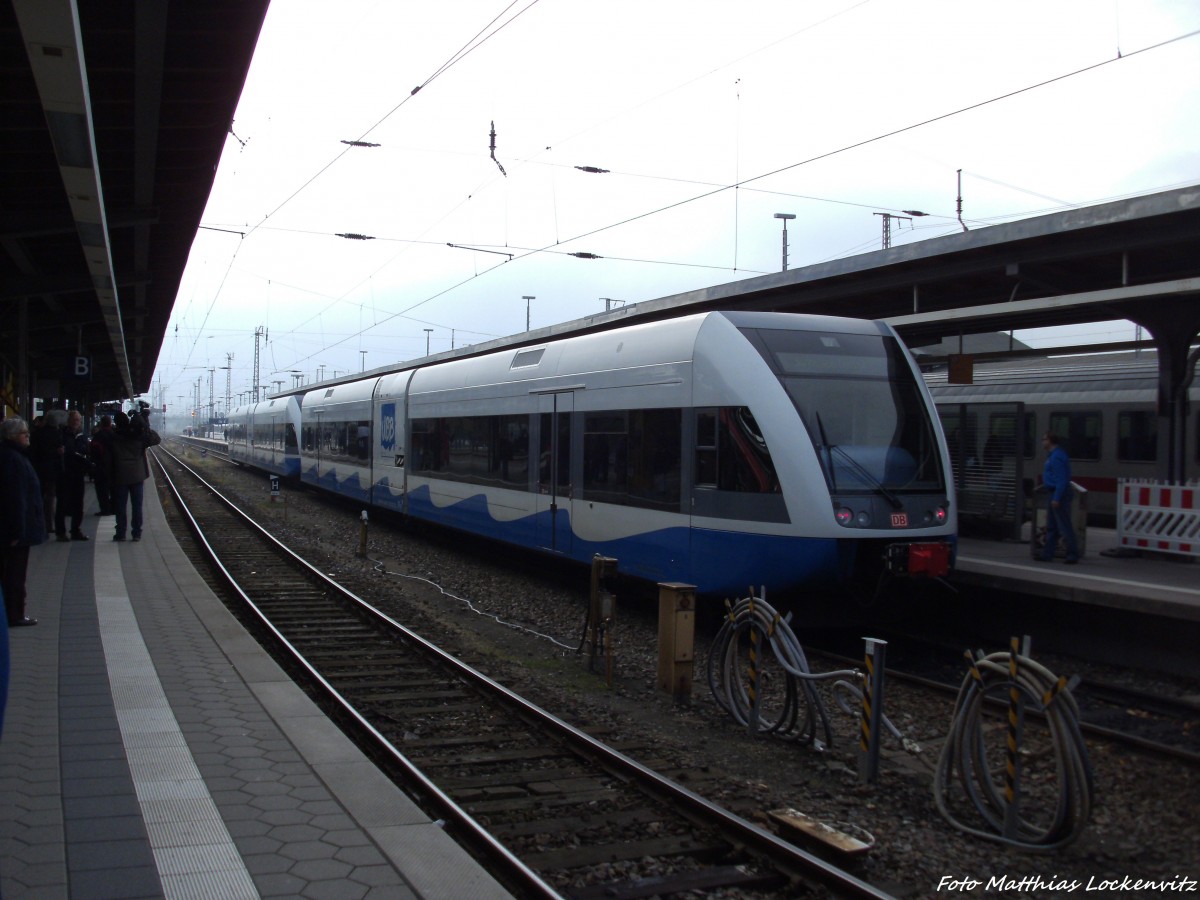 UBB GTW 2/6 mit ziel Swinemnde Centrum (PL) im Bahnhof Stralsund Hbf am 12.10.13