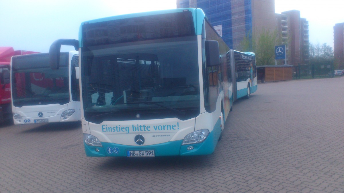 .....und dann auch mal die Frontansicht der Neubrandenburger Stadtbusse hier mal  NB SW 591
...und daneben der Citaro der Stadtwerke Neustrelitz