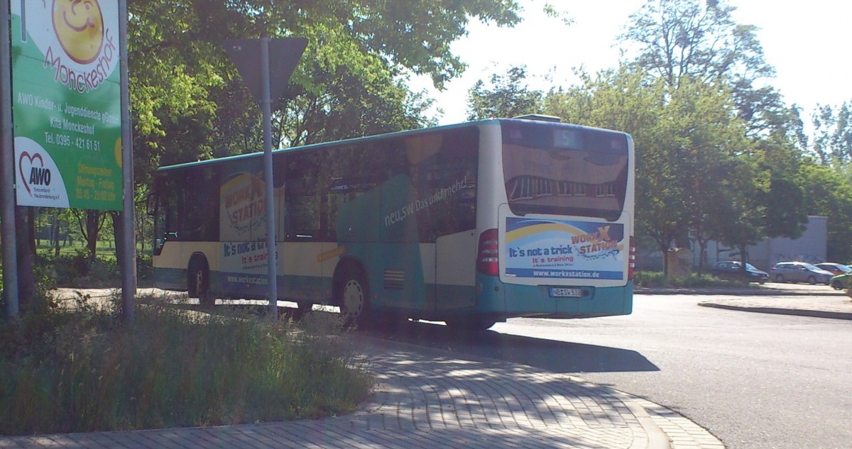 .....und die Seitenansicht des Citaro 2 NB SW 538 mit einem alten Traffic Board
am Endhaltepunkt in Monkeshof 