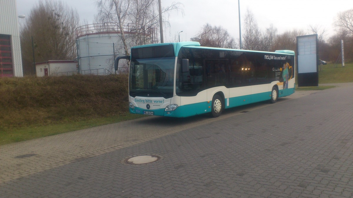 ...und von vorne noch der Citaro NB SW 544 der Neubrandenburger Stadtwerke hier noch ohne Werbung auf dem Mercedes Werkstattgelände die Bilder mit der Werbung  folgen in Kürze die er bekommen hat 