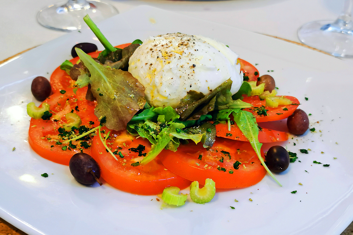 Unser Menü am 07.09.2021 in einem Ristorante in Domodossola....
Der 2. Gang - Tomaten-Mozzarella (Pomodoro-Mozzarella)
