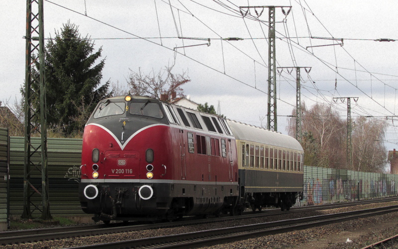 V 200 116 bei der Durchfahrt in Weiterstadt am 22.Feb.20144