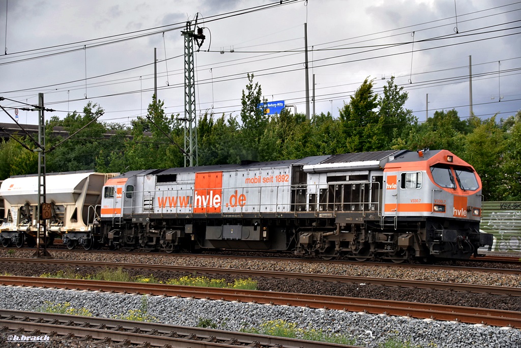 V330.7 der HVLE düste mit einen ganzzug durch hh-harburg,28.07.17