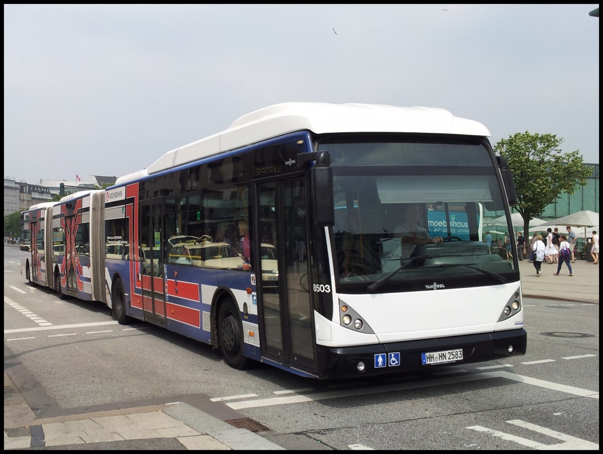 Van Hool AGG 300 der Hamburger Hochbahn AG in Hamburg.